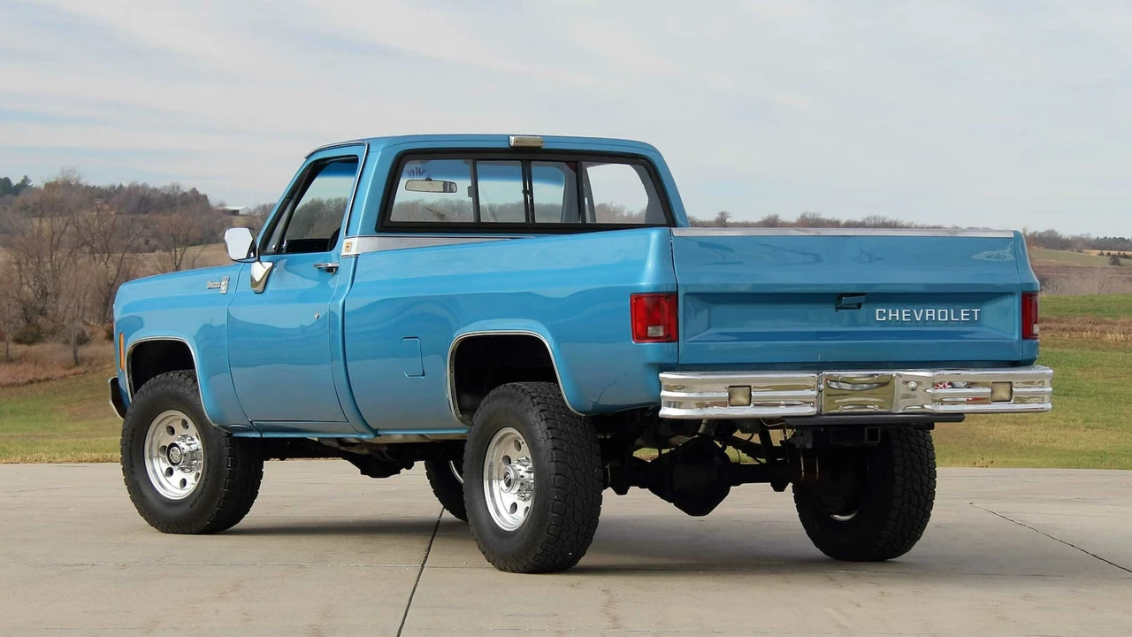 1982 Chevrolet C/K 3rd Gen - Image 3 of 25