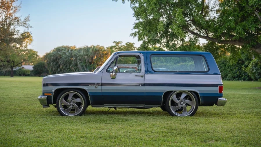 1982 Chevrolet K5 Blazer 2nd Gen - Image 2 of 9