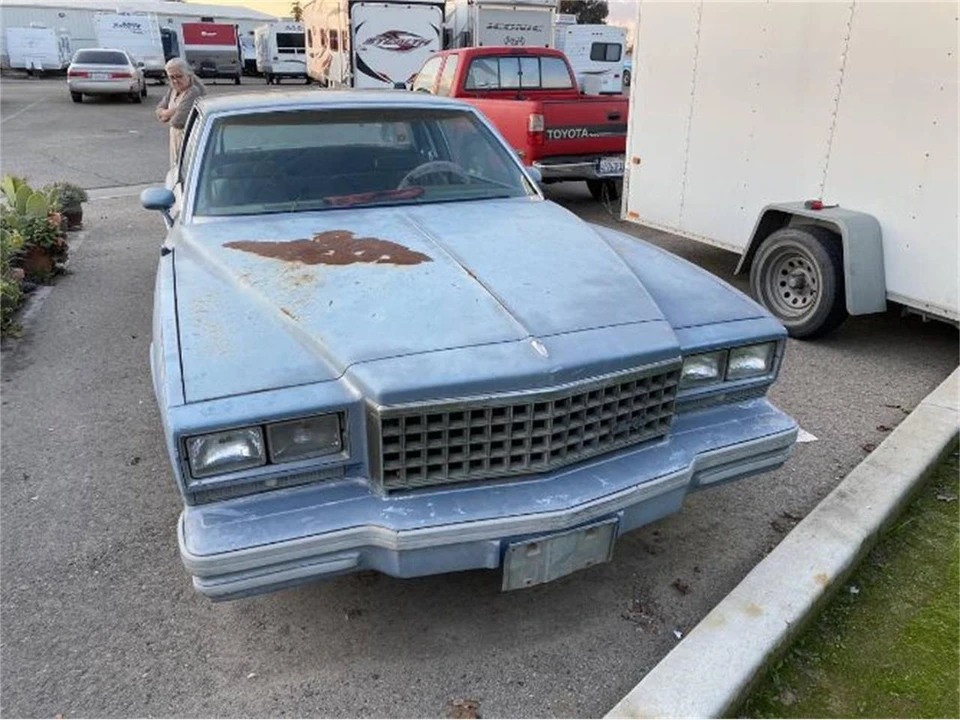 1982 Chevrolet Monte Carlo 4th Gen - Image 2 of 5