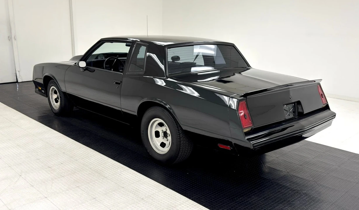 1982 Chevrolet Monte Carlo 4th Gen - Image 3 of 12