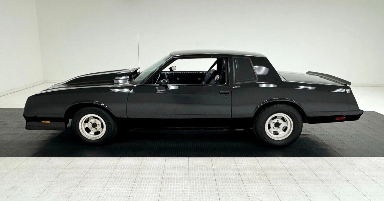 1982 Chevrolet Monte Carlo 4th Gen - Image 2 of 12