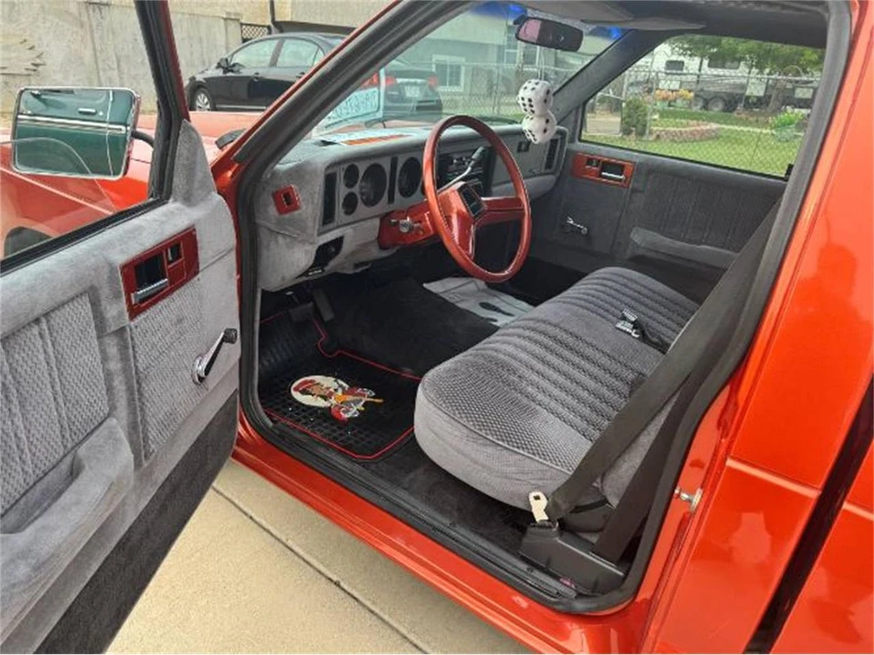 1982 Chevrolet S-10 - Image 6 of 8