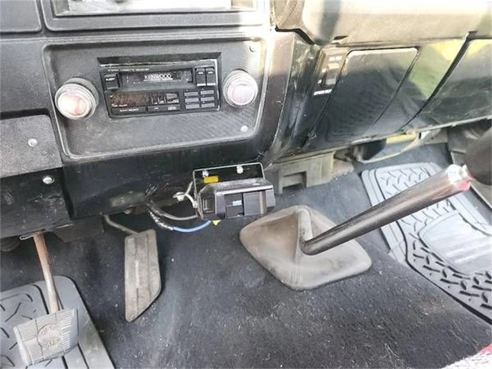 1982 Chevrolet Silverado - Image 3 of 10