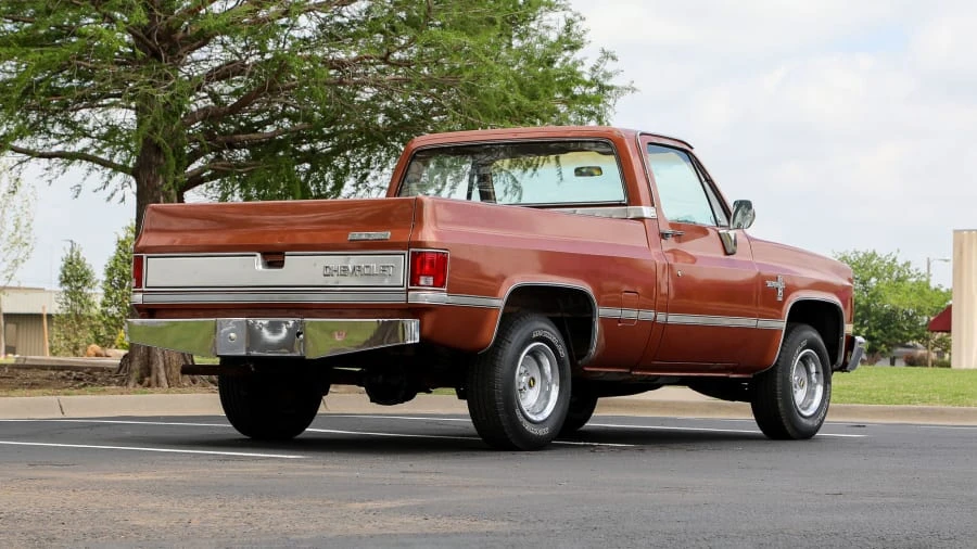 1982 Chevrolet Silverado - Image 3 of 21