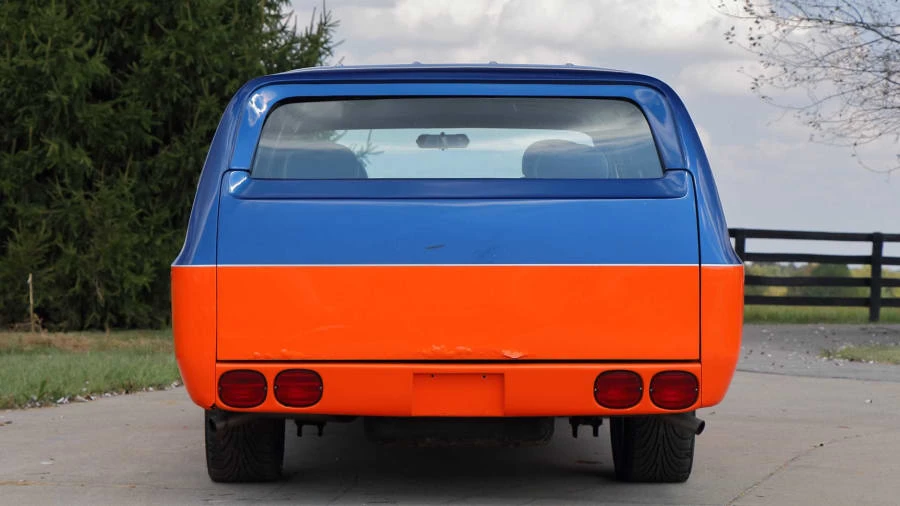 1982 Chevrolet Suburban 7th Gen - Image 9 of 13