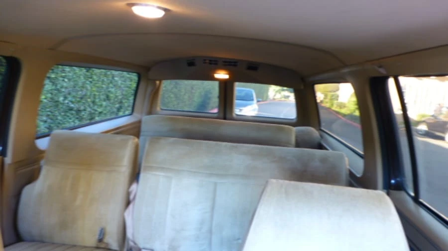 1982 Chevrolet Suburban 7th Gen - Image 3 of 3