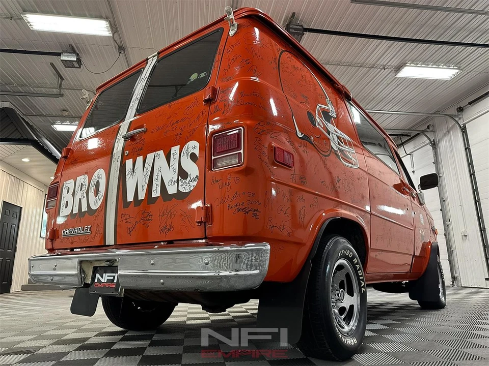 1982 Chevrolet G-Series Van - Image 19 of 31