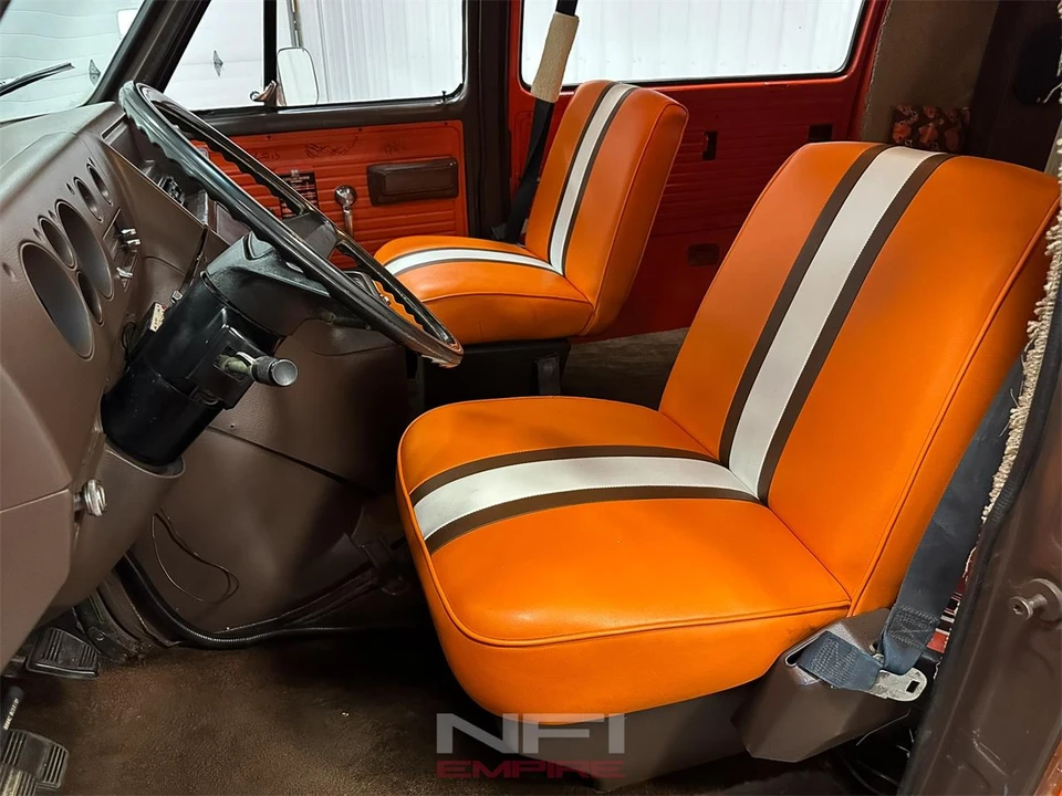 1982 Chevrolet G-Series Van - Image 23 of 31