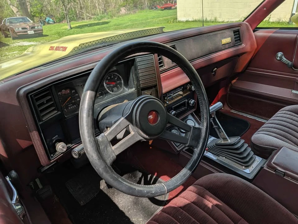 1982 Chevrolet Monte Carlo 4th Gen - Image 9 of 10