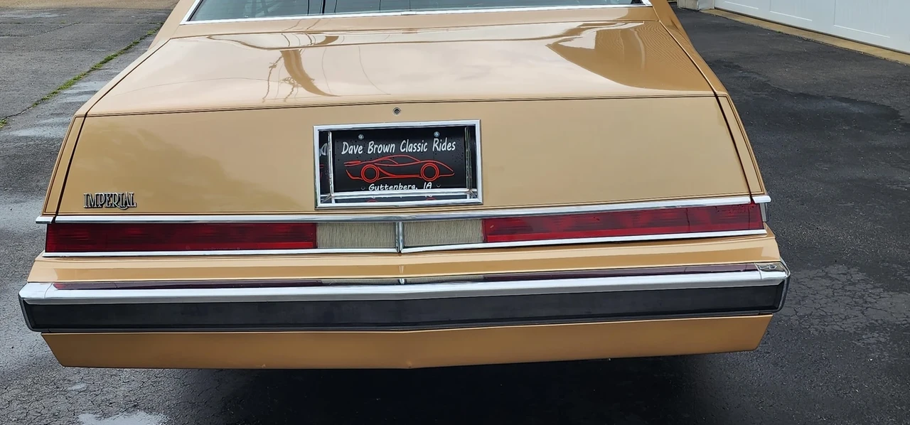 1982 Chrysler Imperial - Image 18 of 21