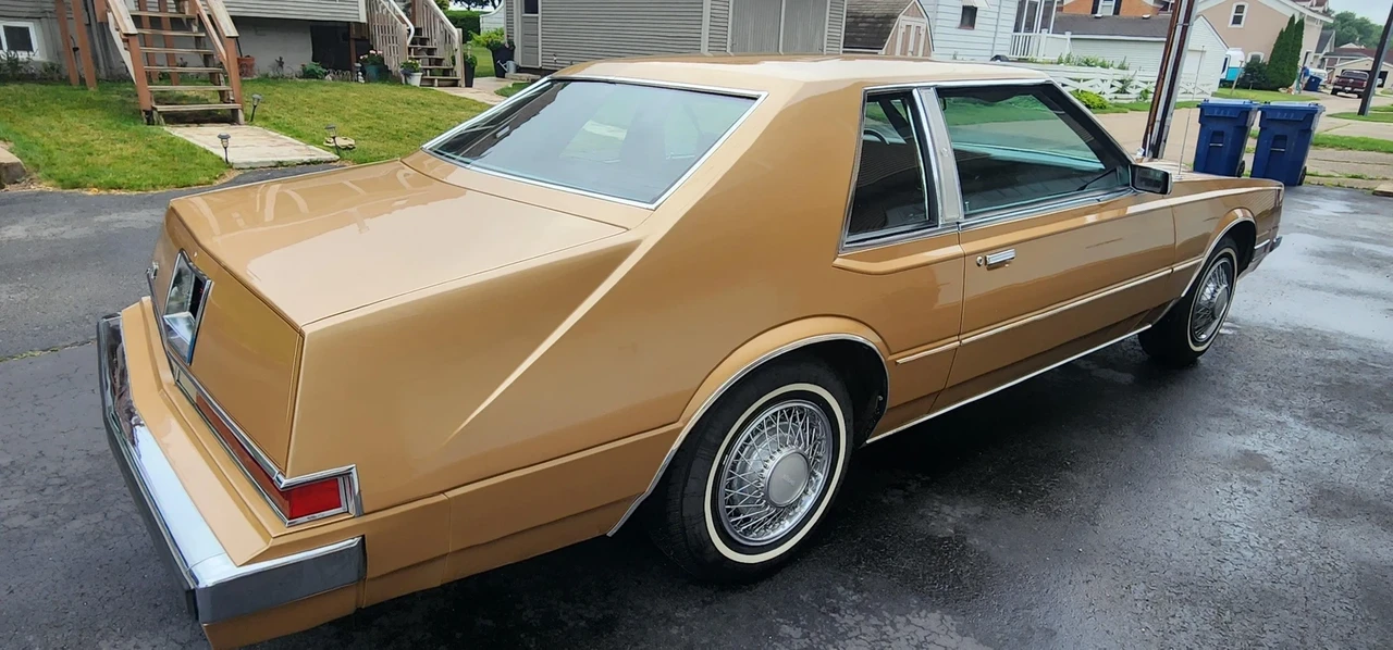 1982 Chrysler Imperial - Image 15 of 21