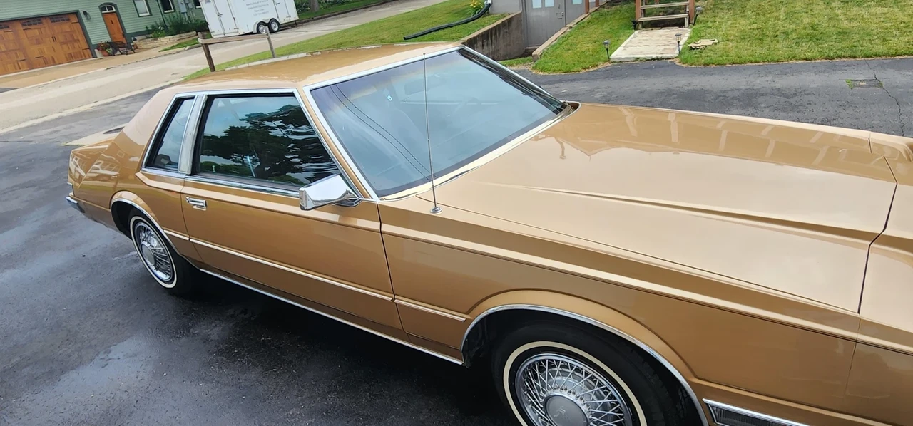 1982 Chrysler Imperial - Image 10 of 21