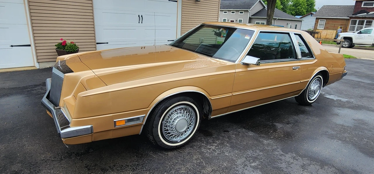 1982 Chrysler Imperial - Image 16 of 31