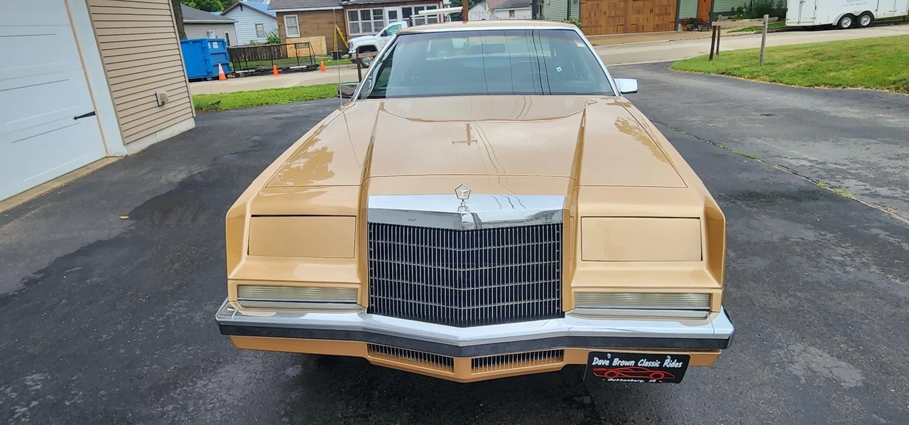 1982 Chrysler Imperial - Image 8 of 21
