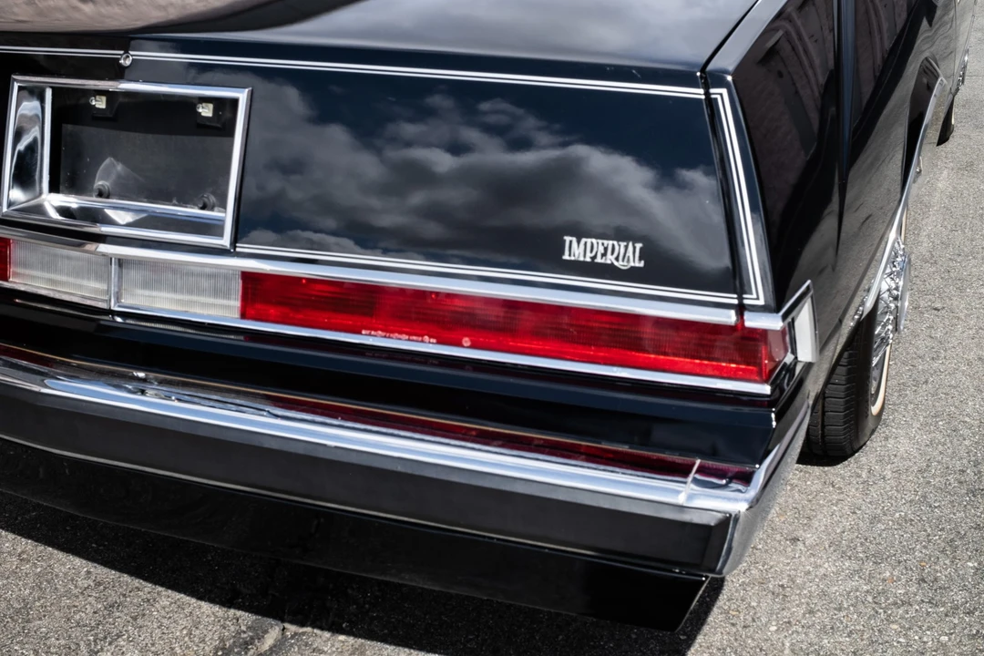1982 Chrysler Imperial - Image 28 of 31