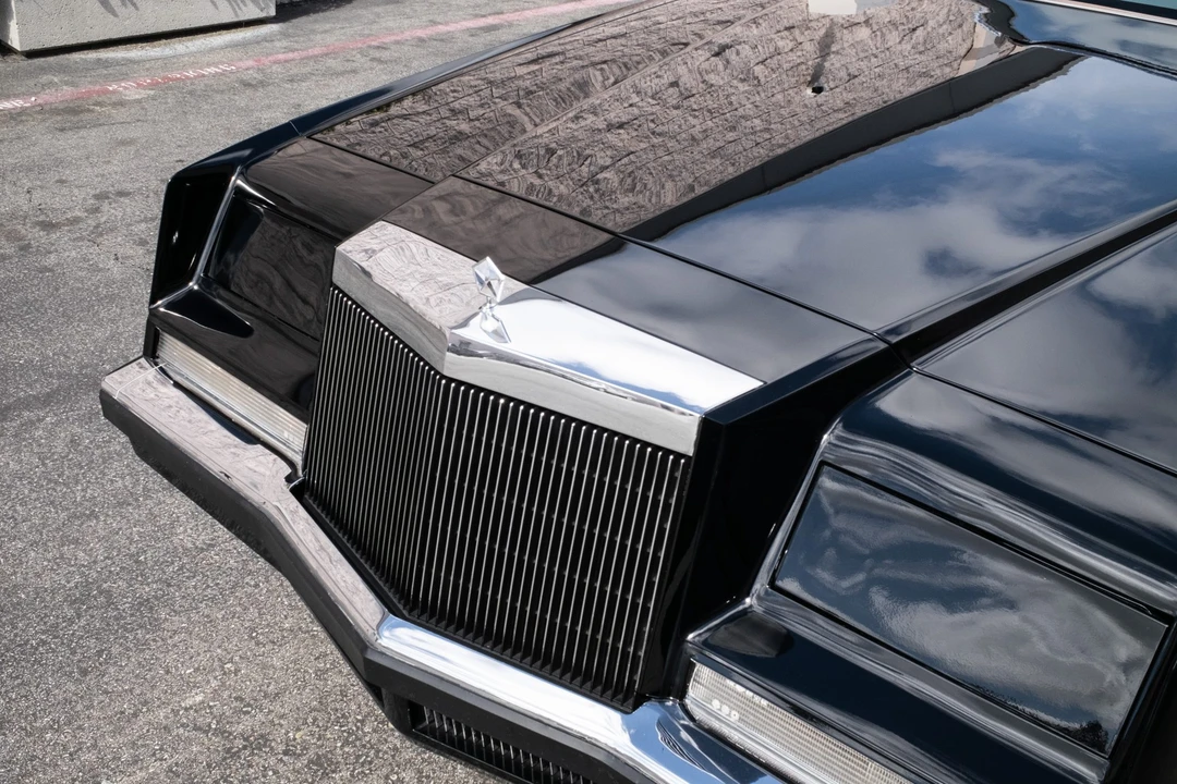 1982 Chrysler Imperial - Image 10 of 31