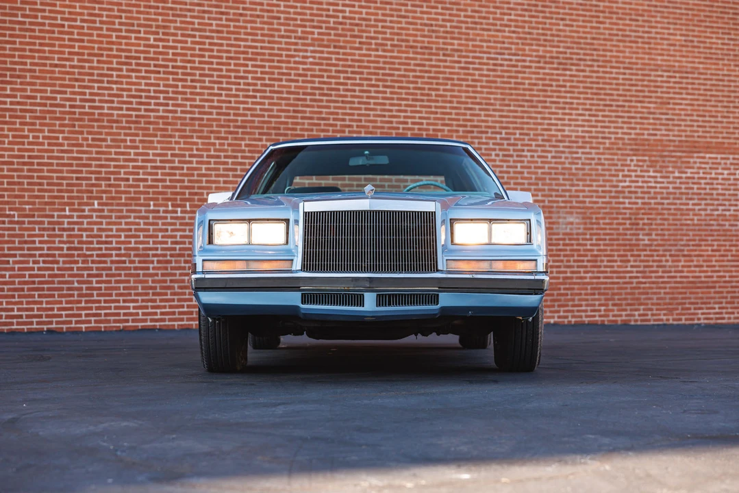 1982 Chrysler Imperial - Image 16 of 31