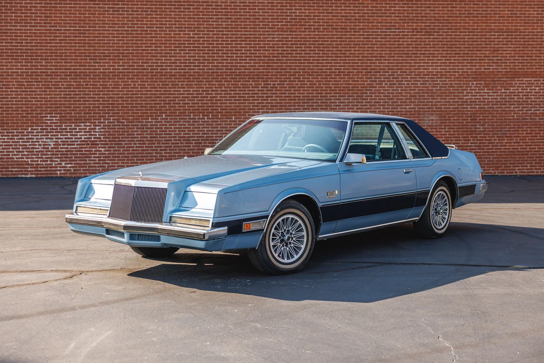 1982 Chrysler Imperial - Image 2 of 31