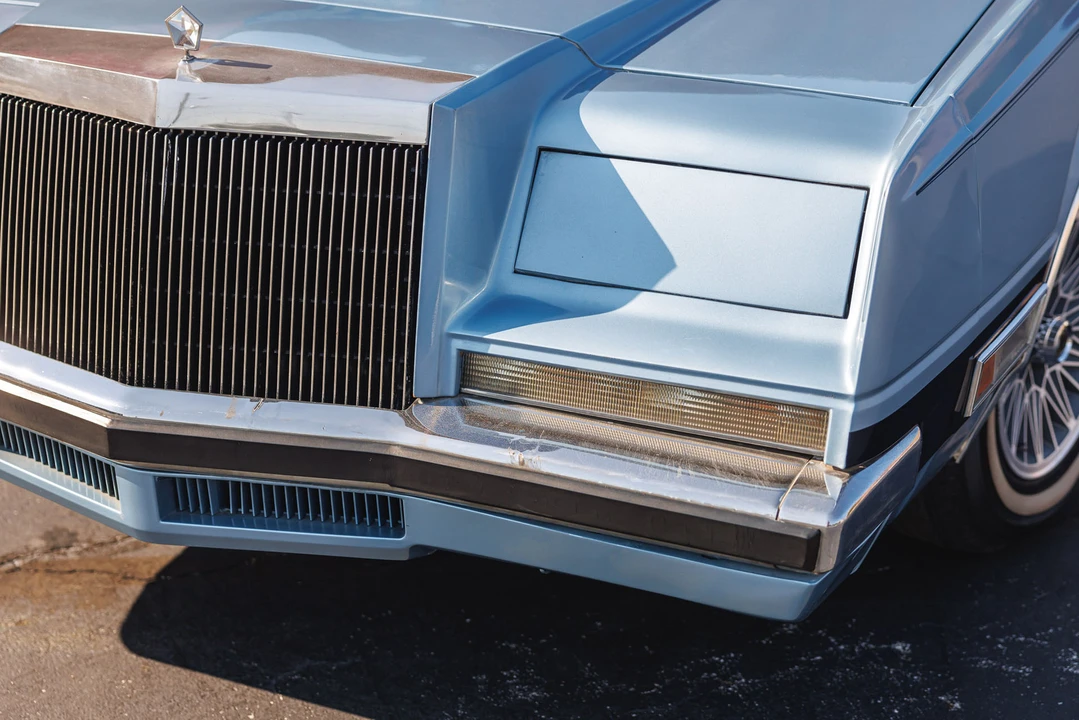 1982 Chrysler Imperial - Image 28 of 31