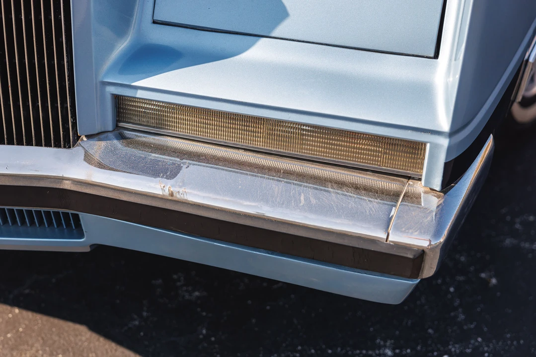 1982 Chrysler Imperial - Image 29 of 31