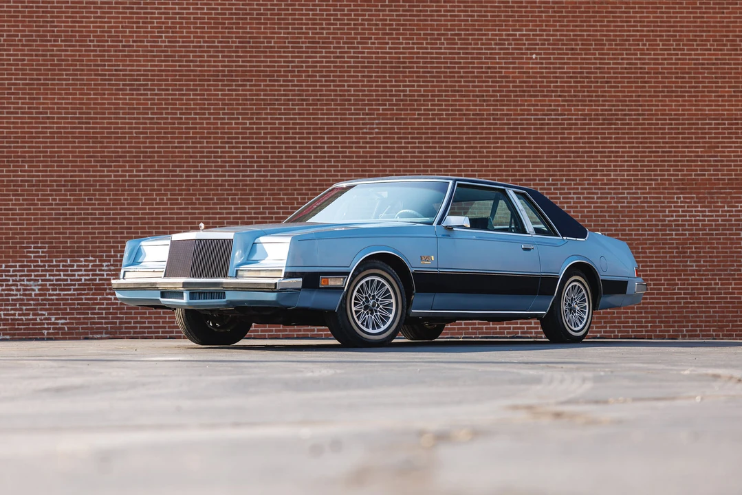 1982 Chrysler Imperial - Image 3 of 31