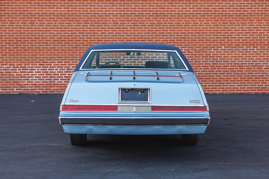 1982 Chrysler Imperial - Image 9 of 31