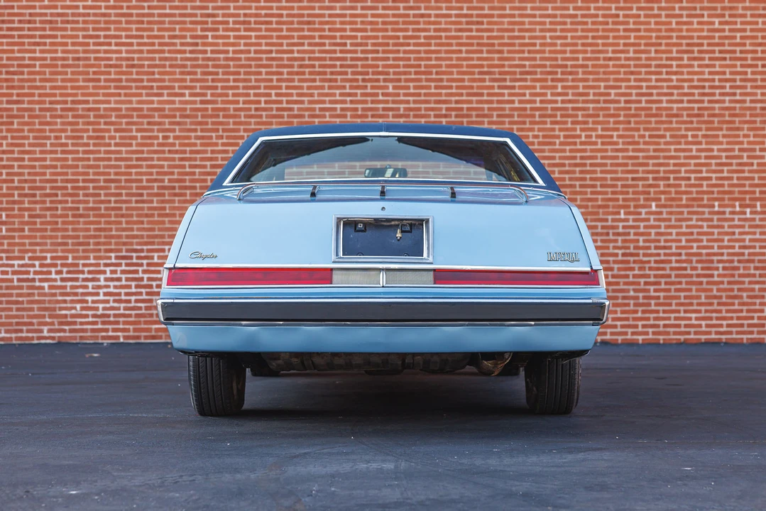 1982 Chrysler Imperial - Image 10 of 31