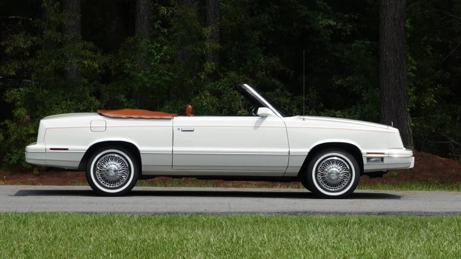 1982 Chrysler LeBaron - Image 2 of 31