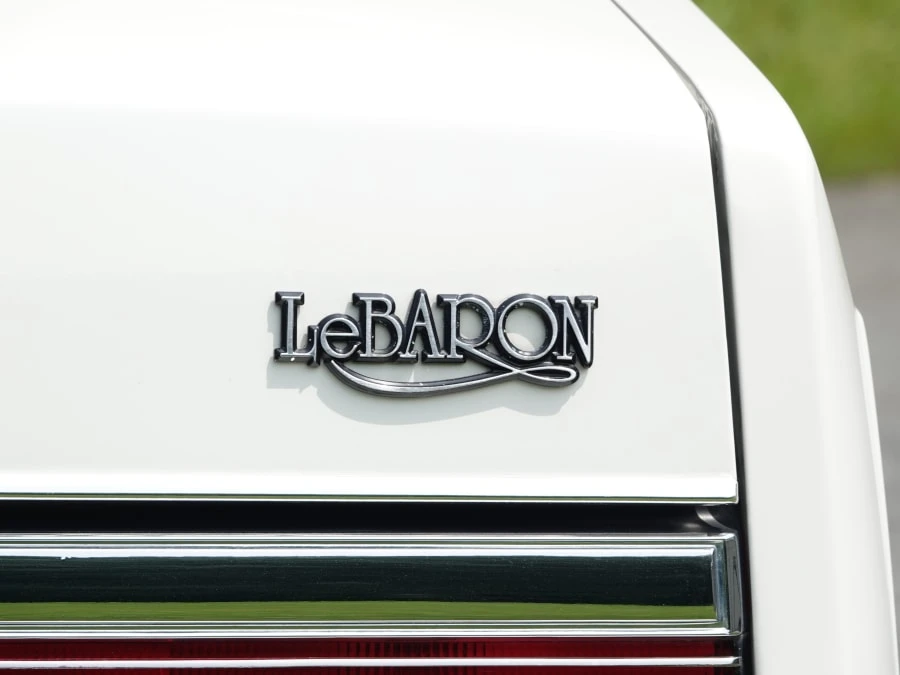 1982 Chrysler LeBaron - Image 16 of 31