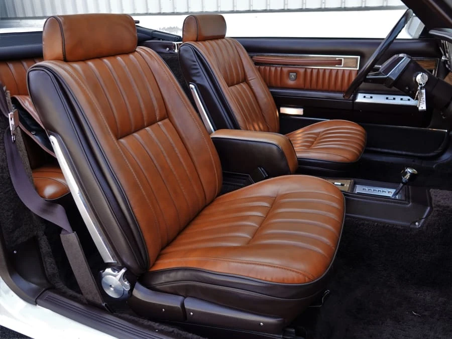 1982 Chrysler LeBaron - Image 21 of 31