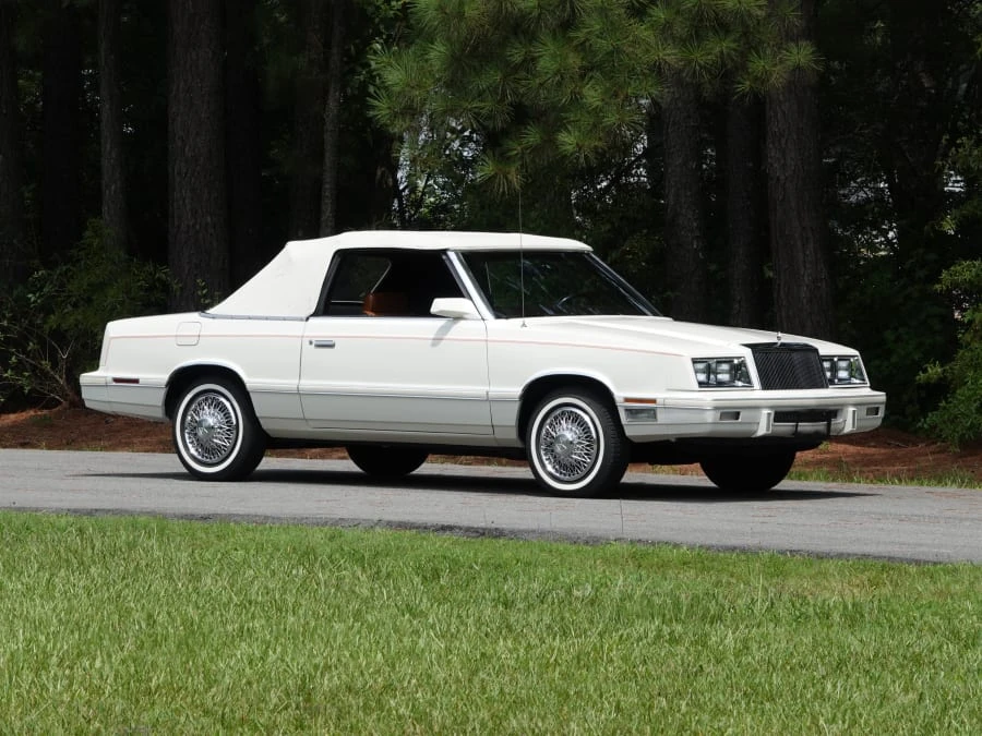 1982 Chrysler LeBaron - Image 13 of 31