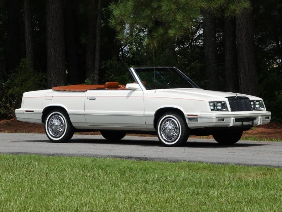 1982 Chrysler LeBaron - Image 11 of 31