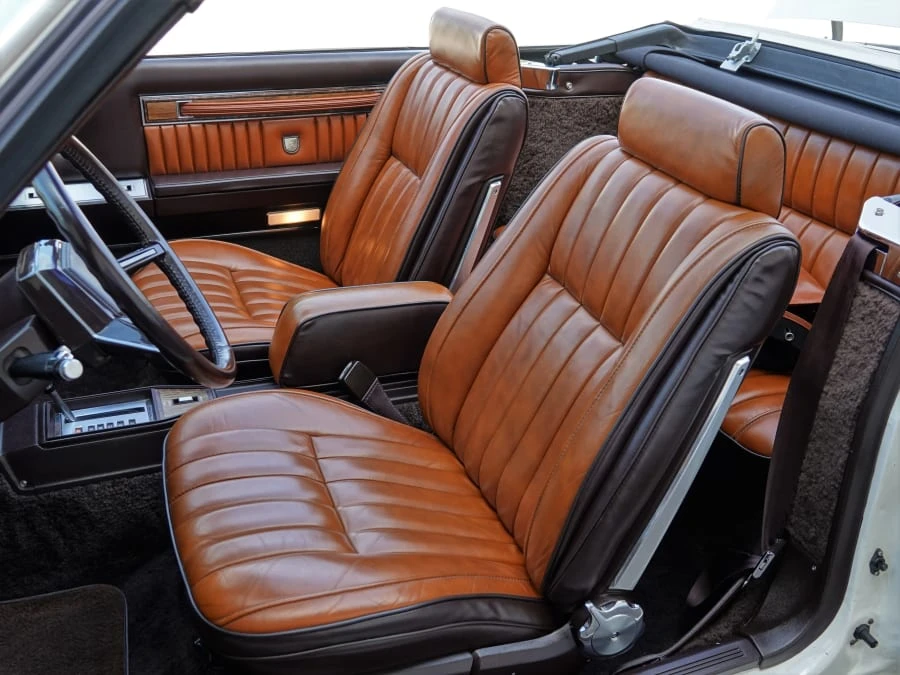 1982 Chrysler LeBaron - Image 22 of 31
