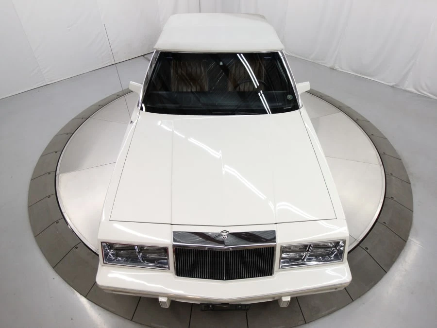 1982 Chrysler LeBaron - Image 19 of 31