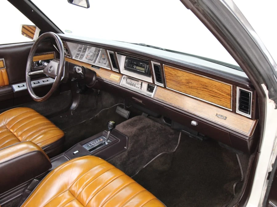 1982 Chrysler LeBaron - Image 29 of 31