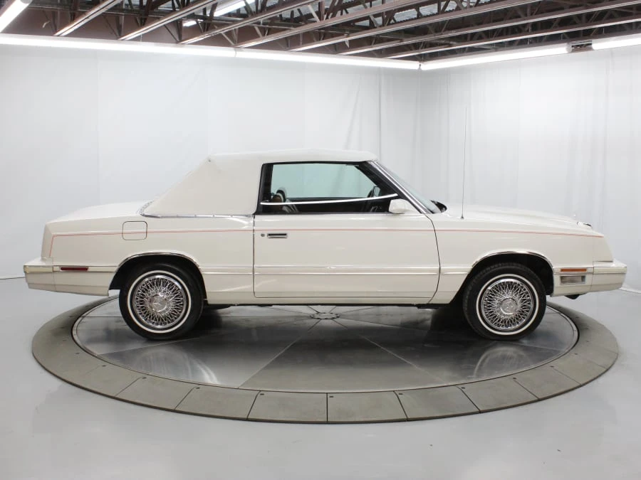 1982 Chrysler LeBaron - Image 2 of 31