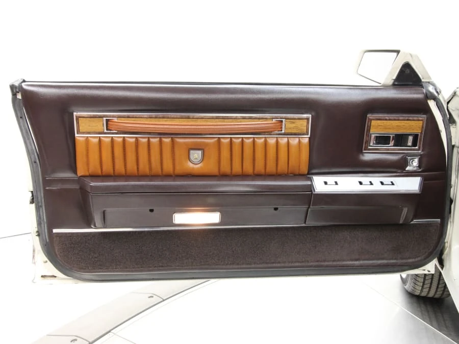 1982 Chrysler LeBaron - Image 30 of 31