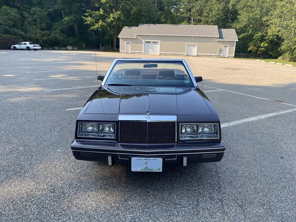 1982 Chrysler LeBaron - Image 8 of 31