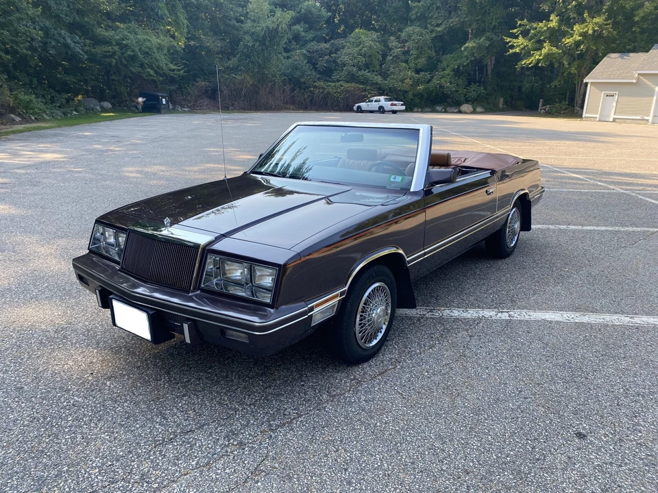 1982 Chrysler LeBaron - Image 9 of 31