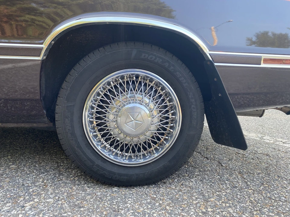 1982 Chrysler LeBaron - Image 28 of 31