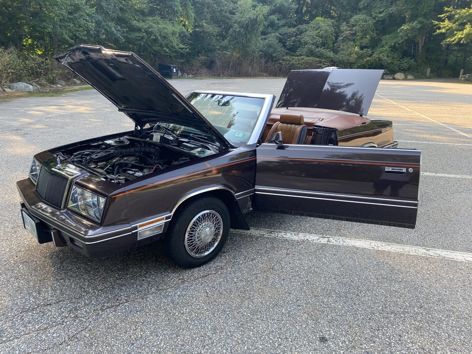 1982 Chrysler LeBaron - Image 18 of 31