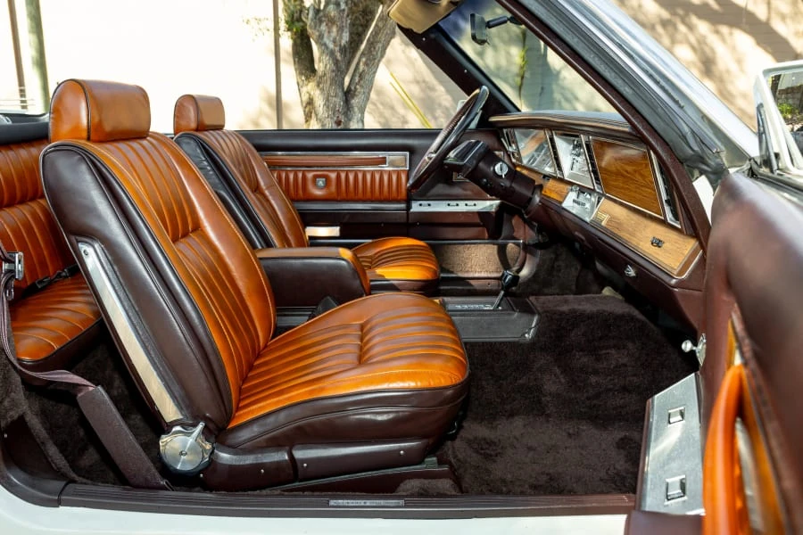 1982 Chrysler LeBaron - Image 15 of 28