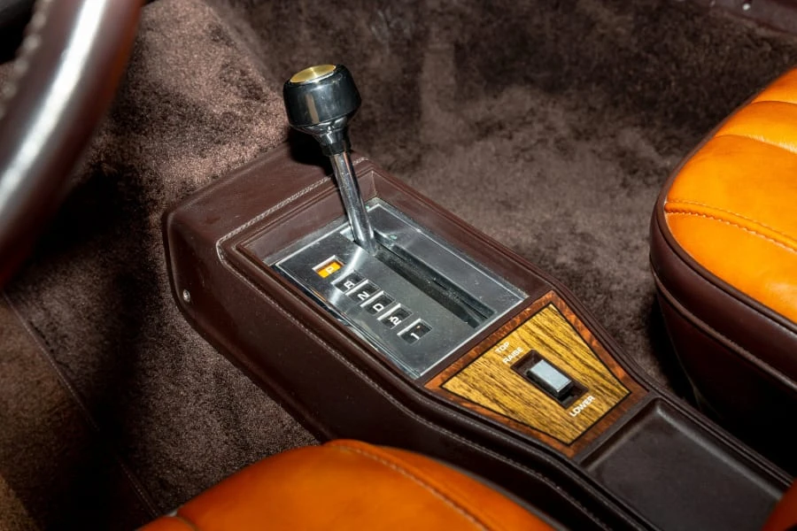 1982 Chrysler LeBaron - Image 23 of 28
