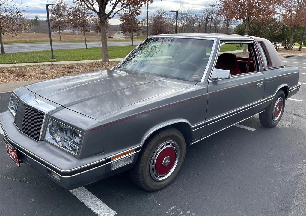 1982 Chrysler LeBaron - Image 9 of 31