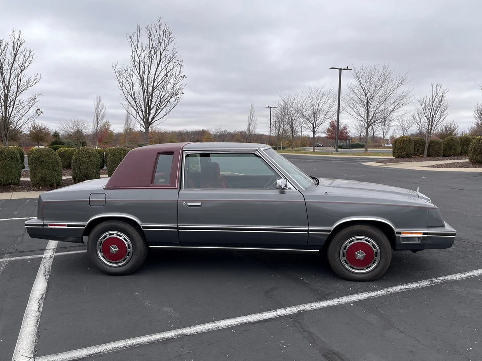 1982 Chrysler LeBaron - Image 4 of 31