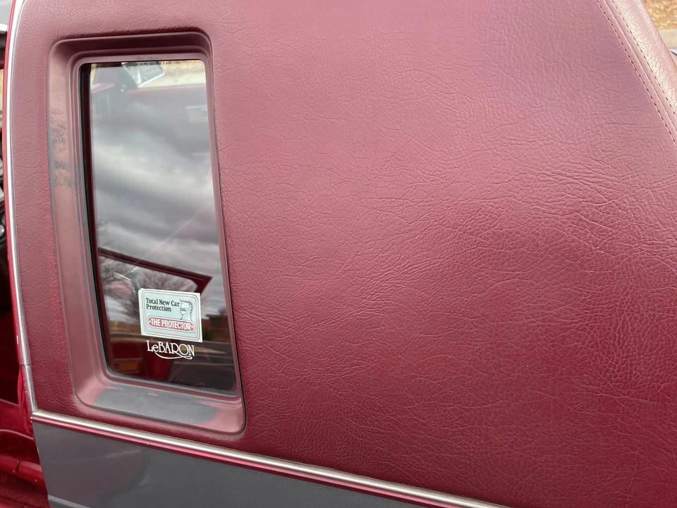 1982 Chrysler LeBaron - Image 21 of 31