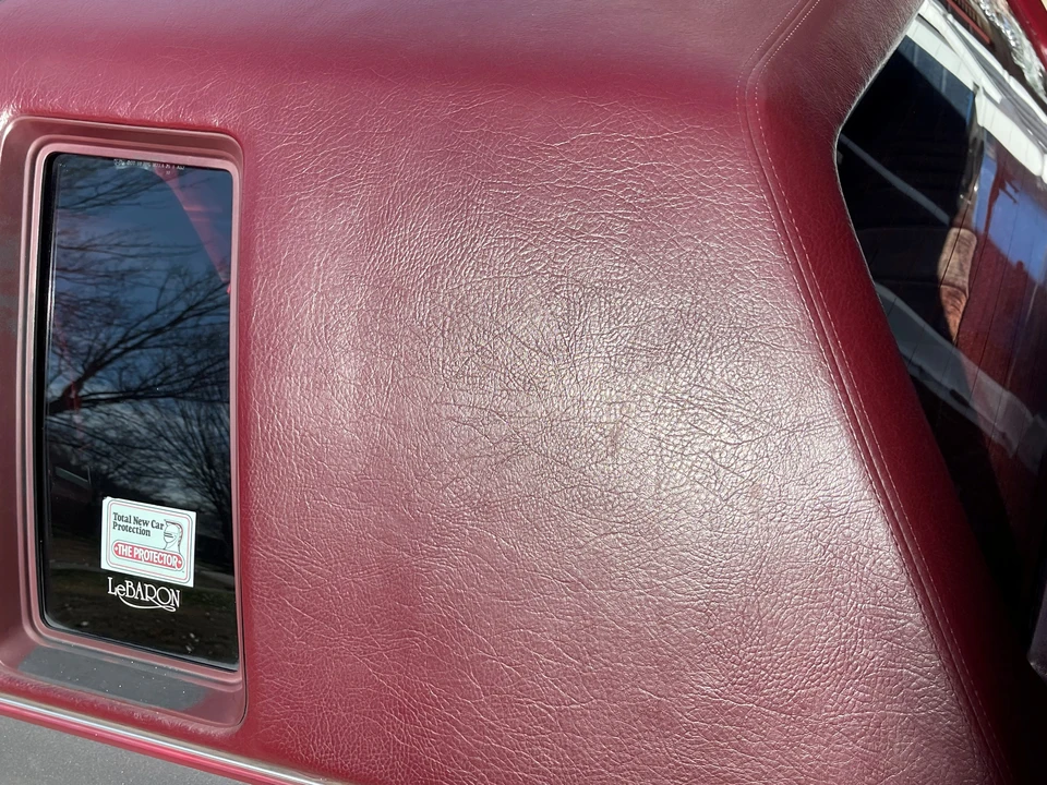 1982 Chrysler LeBaron - Image 20 of 31