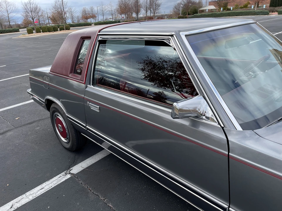 1982 Chrysler LeBaron - Image 18 of 31