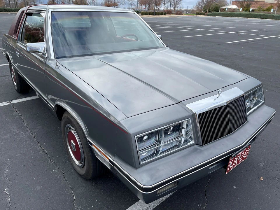 1982 Chrysler LeBaron - Image 10 of 31