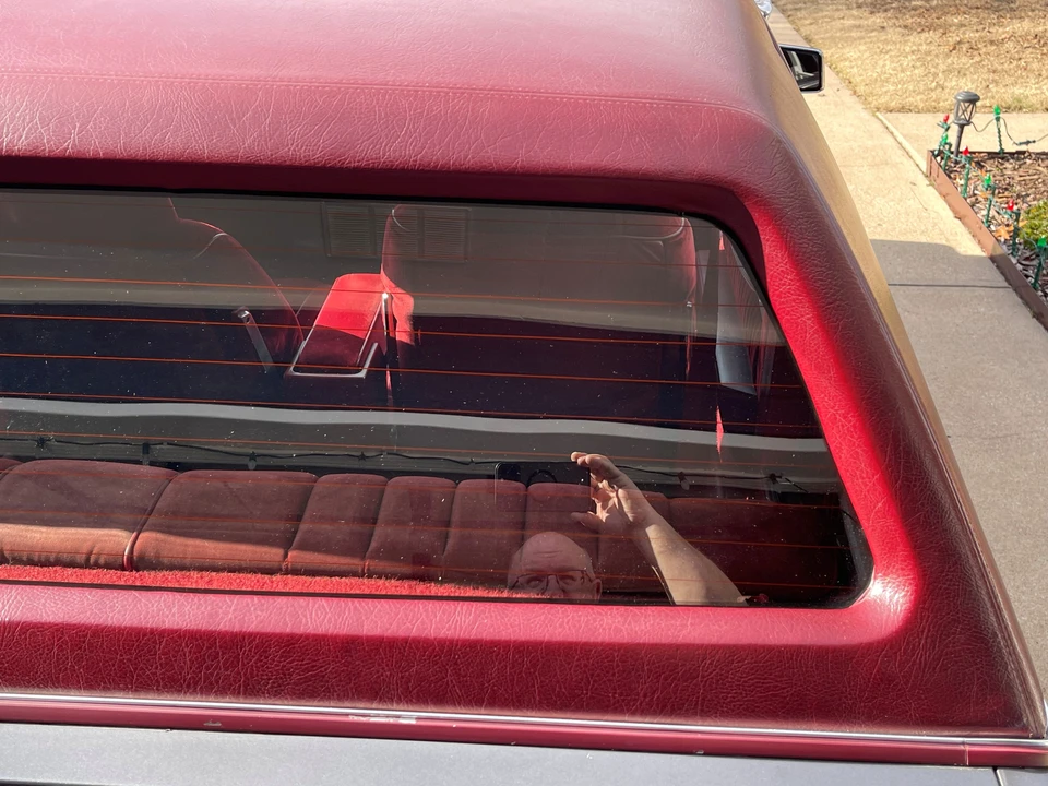 1982 Chrysler LeBaron - Image 26 of 31